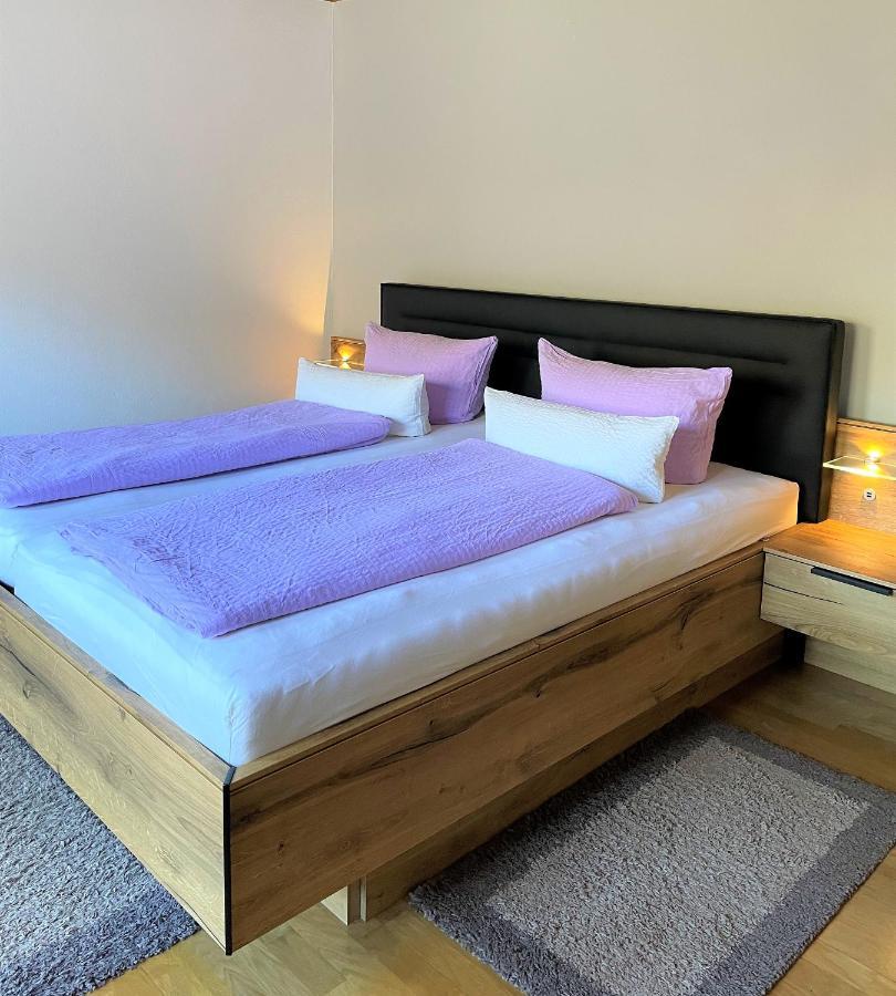 Beilsteiner Gaestehaus ไบล์ชไตน์ ภายนอก รูปภาพ