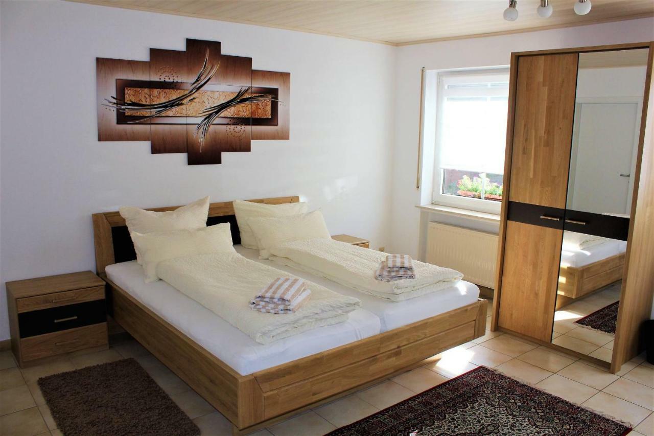 Beilsteiner Gaestehaus ไบล์ชไตน์ ภายนอก รูปภาพ